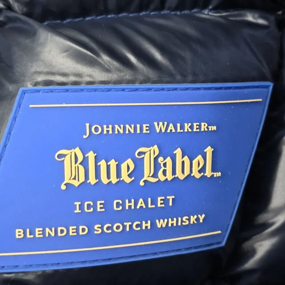 Johnnie Walker Blue Label Ice Chalet Limited Edition Puffer Bag  New with Tags